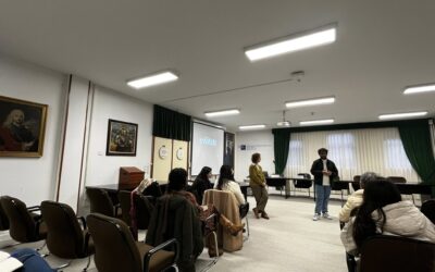 Celebración da xornada de formación “Raíces e horizontes: traballar con mulleres xitanas dende a educación”